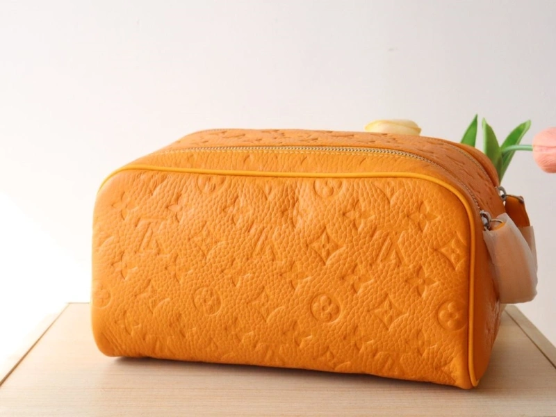 LV Cosmetic Bags 4178A-0260