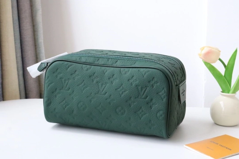 LV Cosmetic Bags 4178A-0263