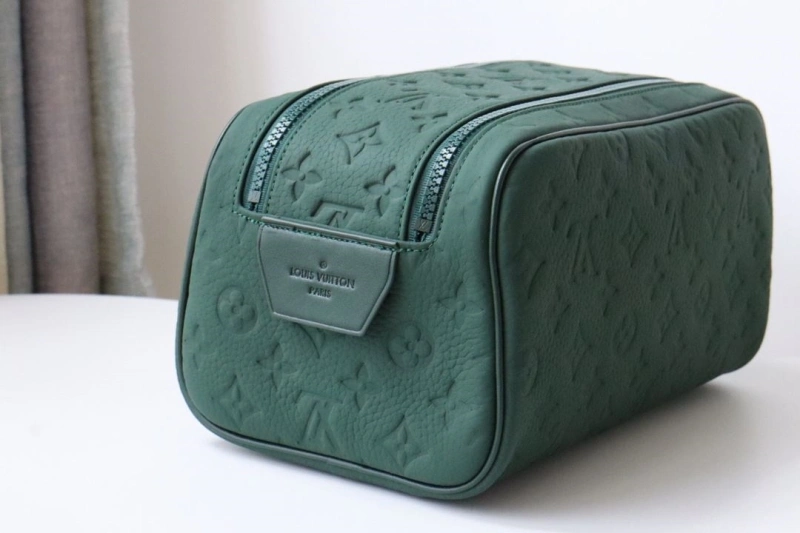 LV Cosmetic Bags 4178A-0263
