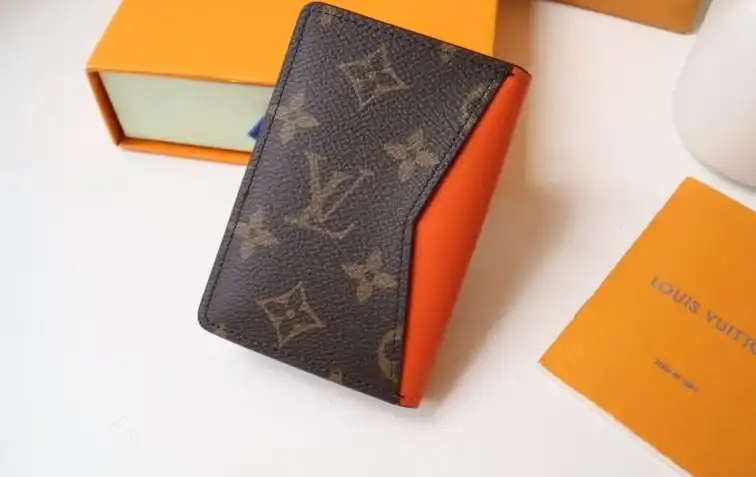 LV Wallets 4178D-0012