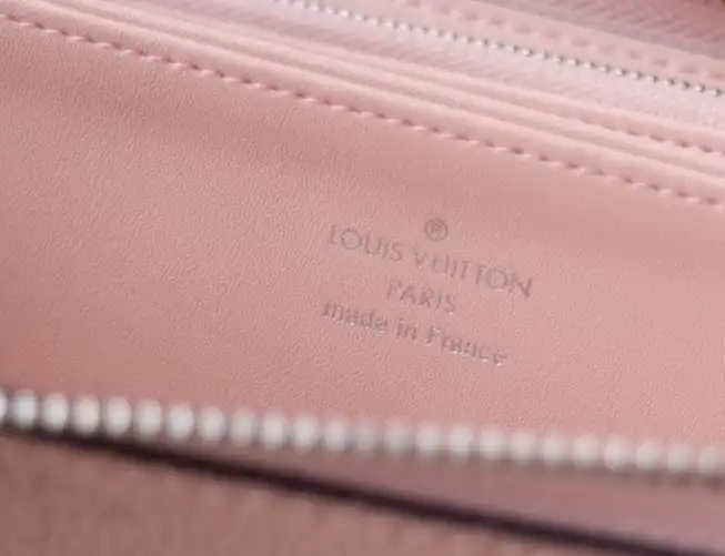 LV Wallets 4178D-0099