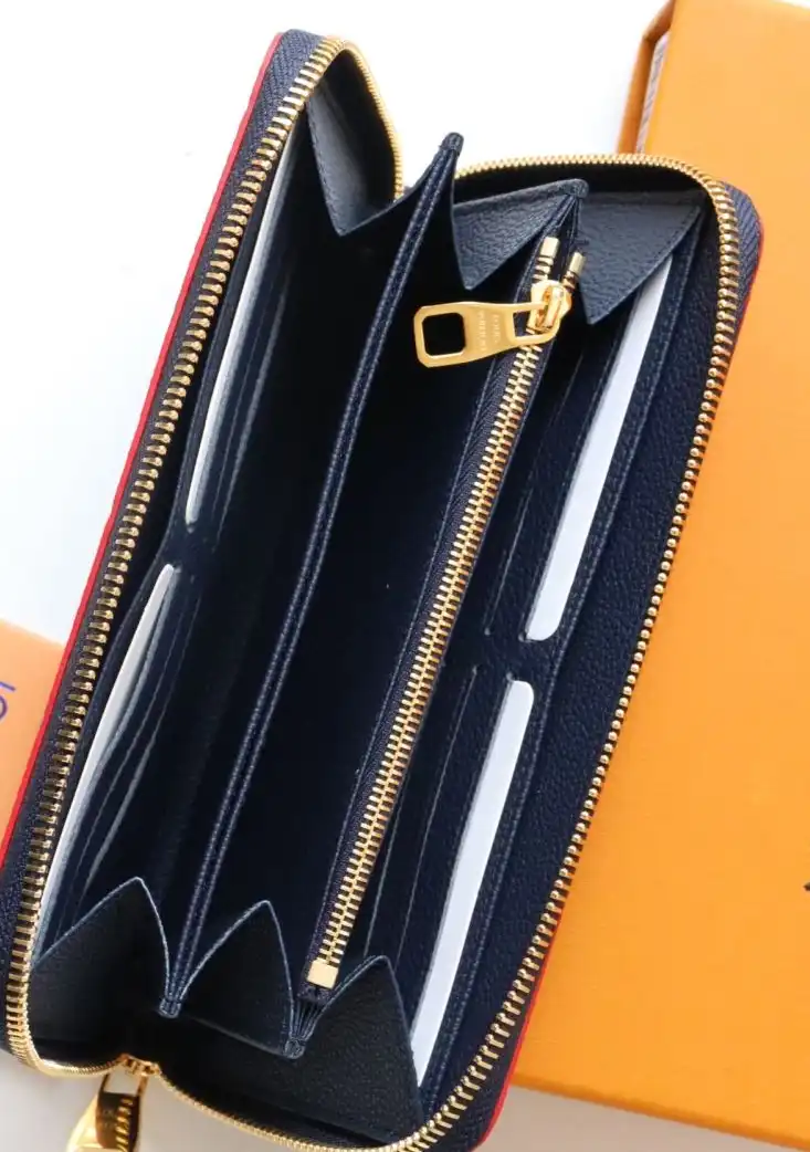 LV Wallets 4178D-0136