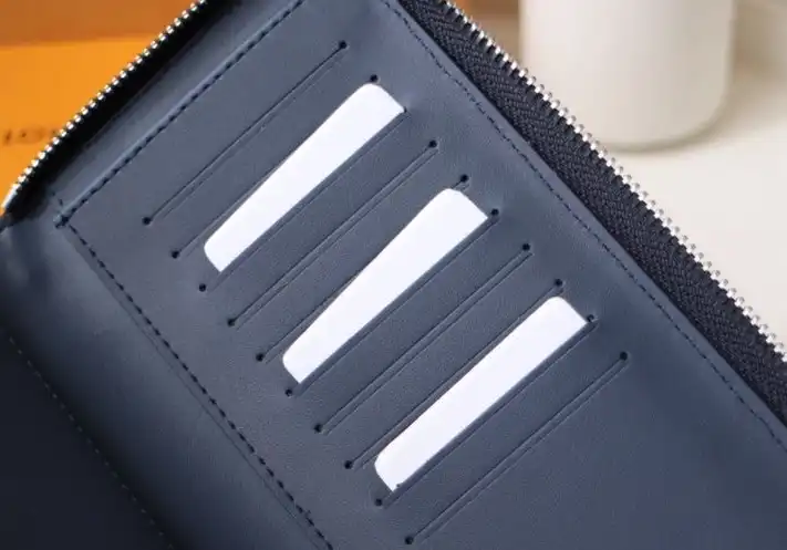 LV Wallets 4178D-0145