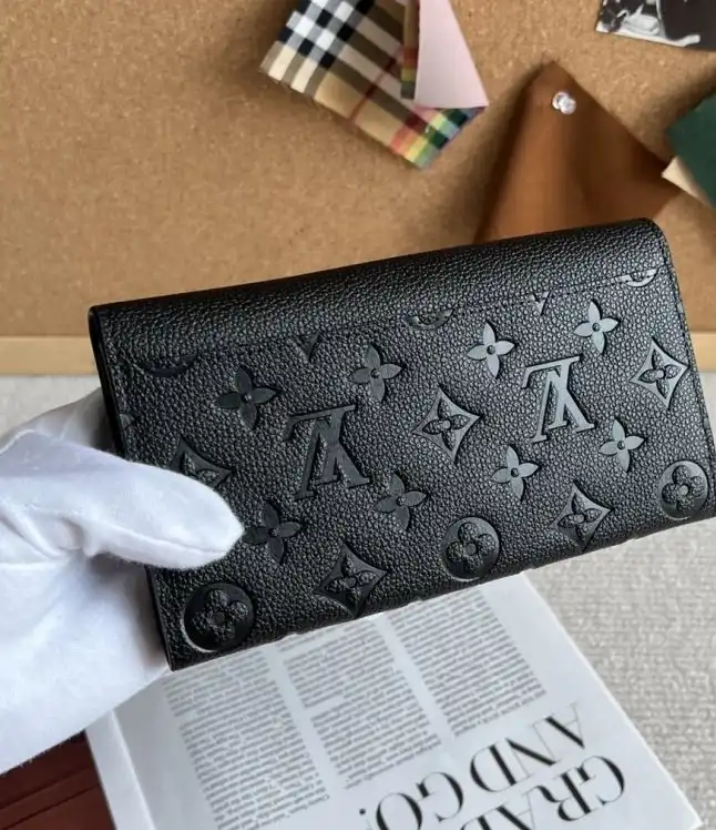 LV Wallets 4178D-0162