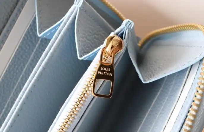 LV Wallets 4178D-0175