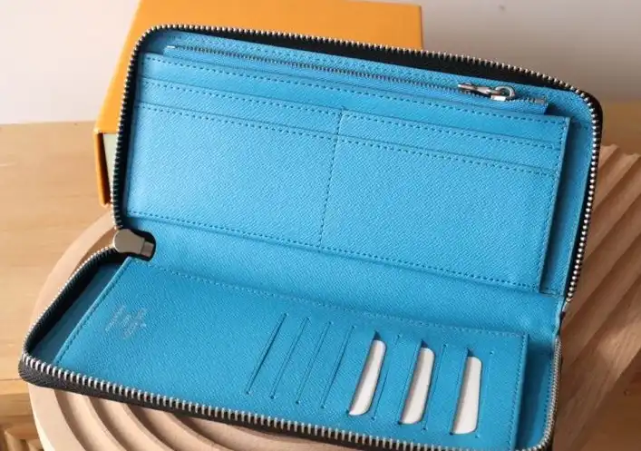 LV Wallets 4178D-0187