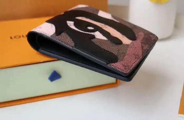 LV Wallets 4178F-0015
