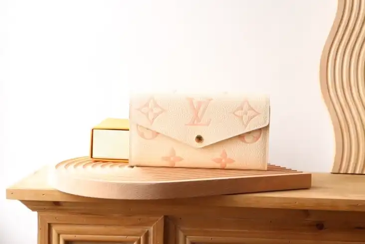 LV Wallets 4178F-0048