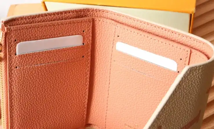 LV Wallets 4178F-0056