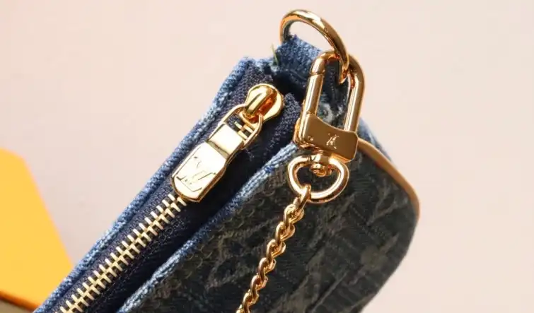 LV Wallets 4178F-0059