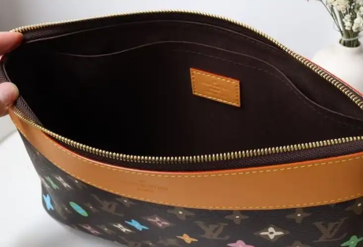 LV Clutch Bags 4178G-0030