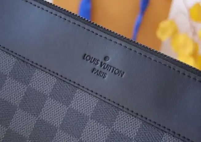 LV Clutch Bags 4178G-0096
