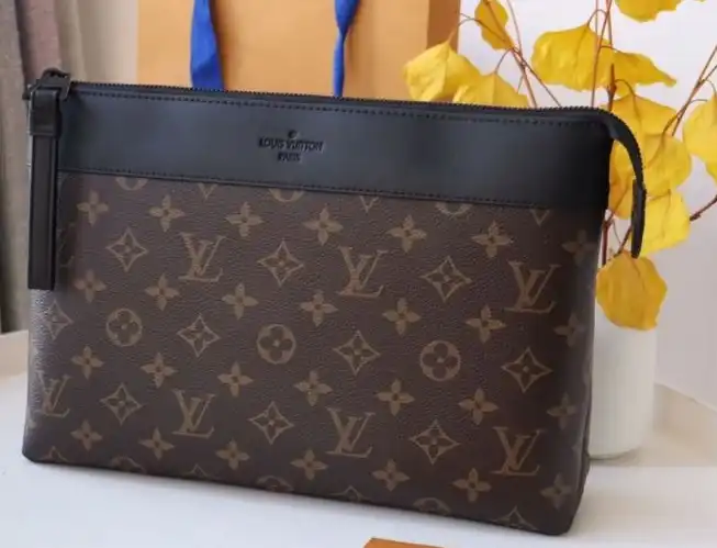 LV Clutch Bags 4178G-0097