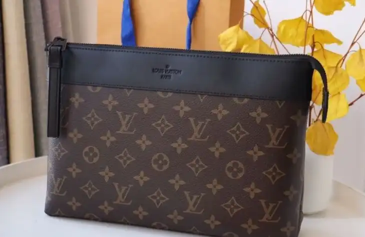 LV Clutch Bags 4178G-0097