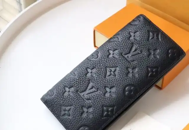 LV Wallets 4178G-0121