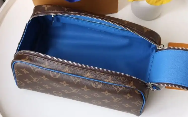 LV Cosmetic Bags 4178G-0142