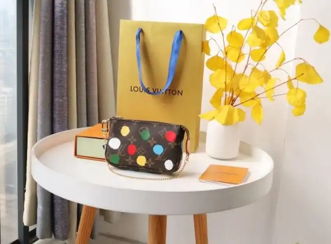LV Wallets 4178G-0175