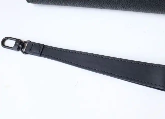 LV Wallets 4178G-0191