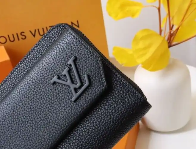 LV Wallets 4178G-0191