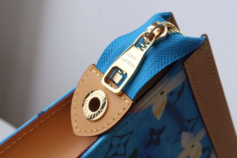 LV Clutch Bags 4178H-0037