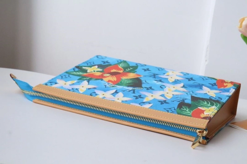LV Clutch Bags 4178H-0037