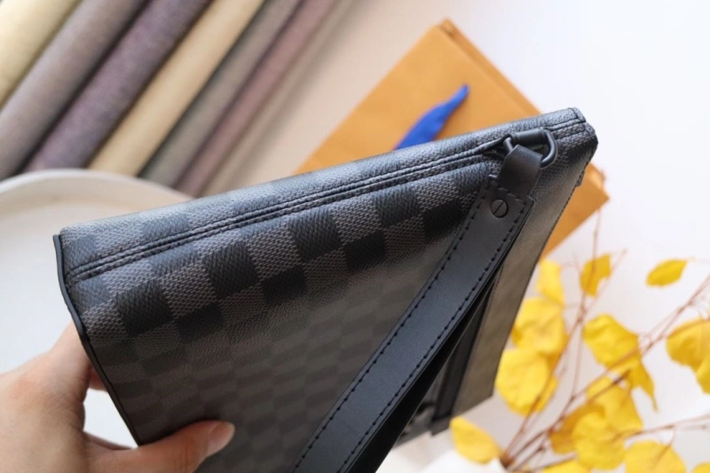 LV Clutch Bags 4178H-0073