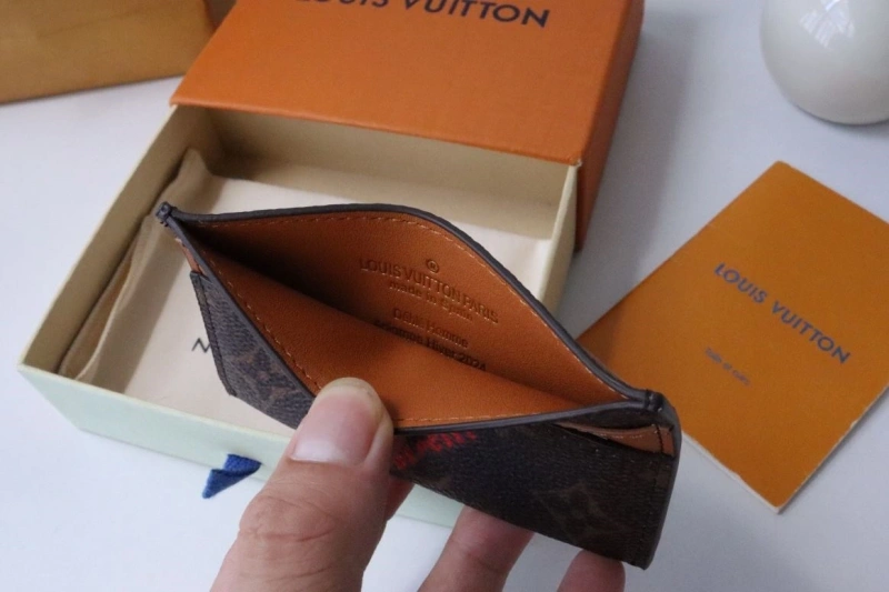 LV Wallets 4178H-0087