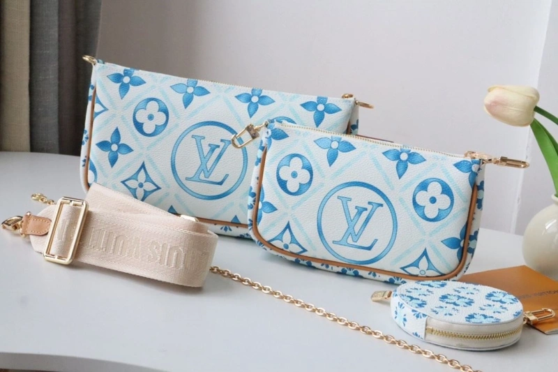 LV Clutch Bags 4178H-0128