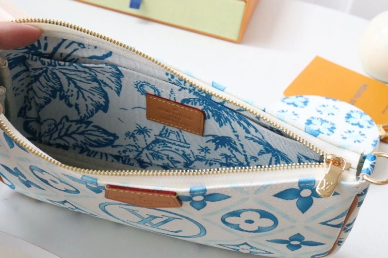 LV Clutch Bags 4178H-0128