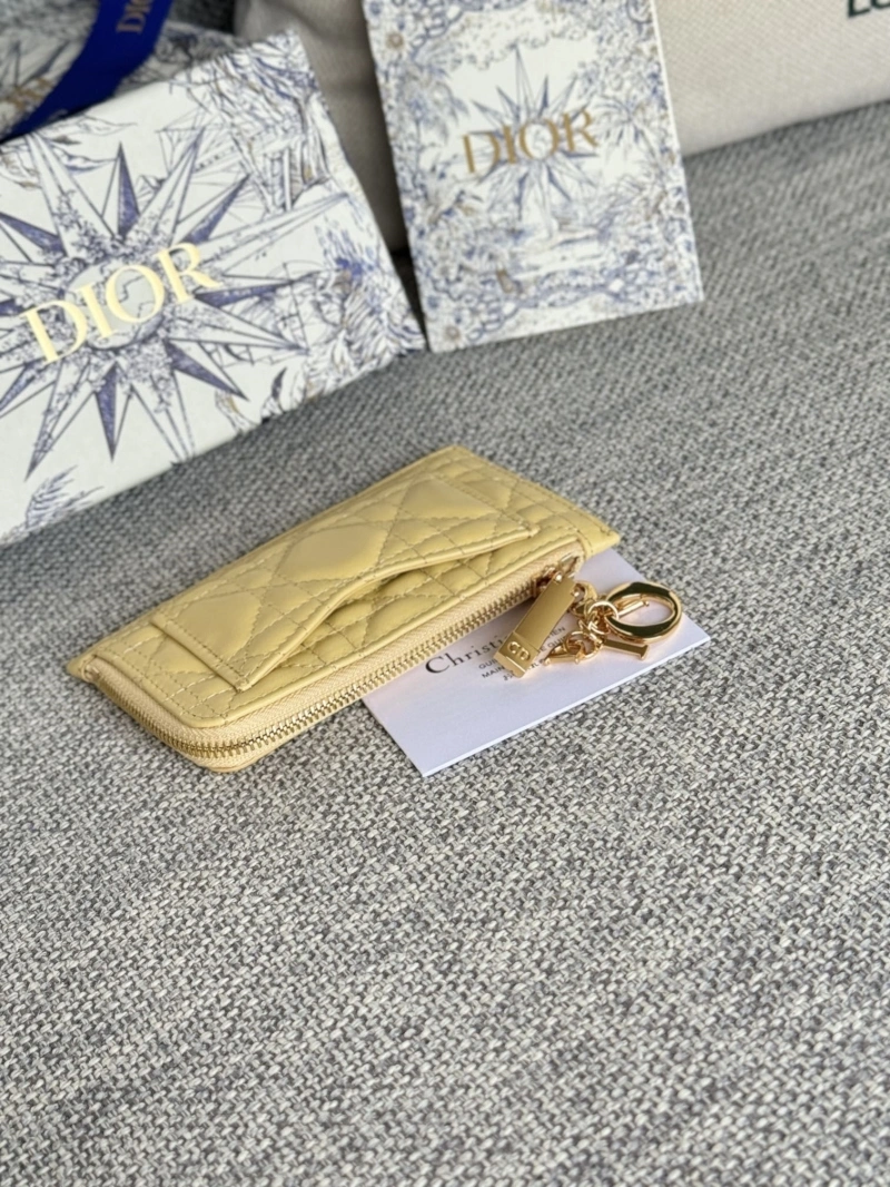 D10r wallets 4180f-0305