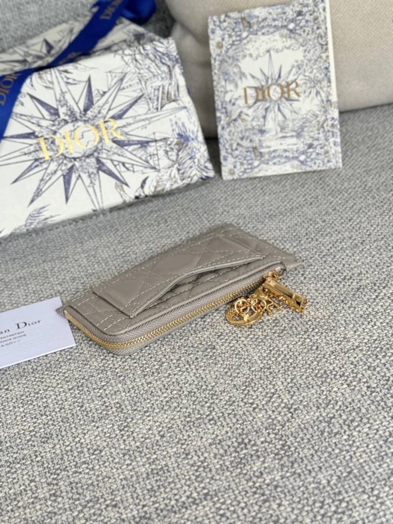 D10r wallets 4180f-0311