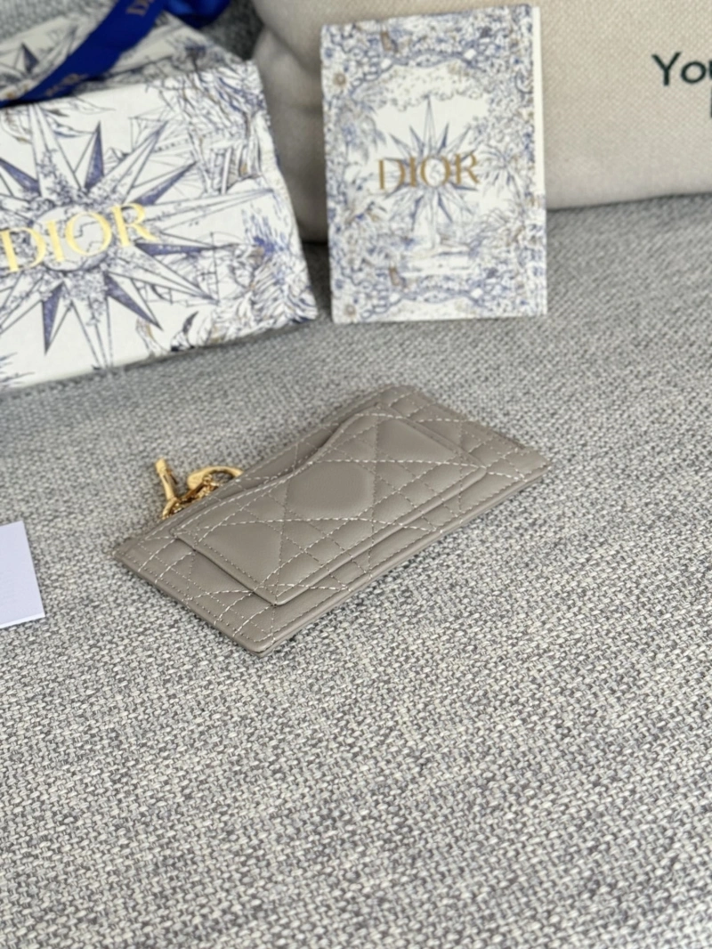 D10r wallets 4180f-0311