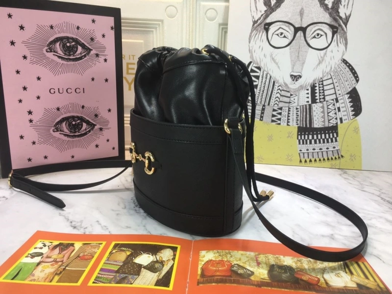 Gvc*1 bucket bags 4186-0482