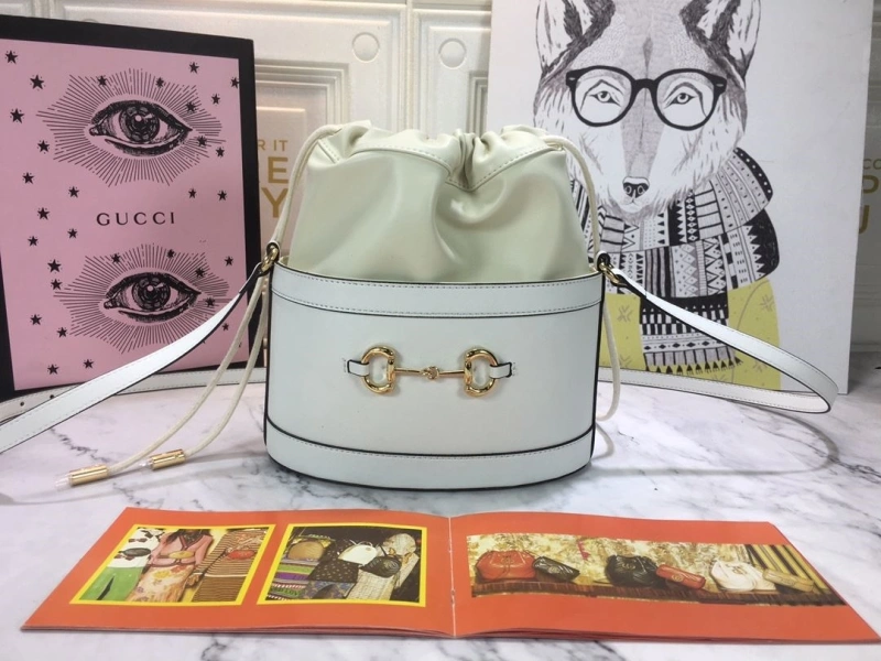 Gvc*1 bucket bags 4186-0483