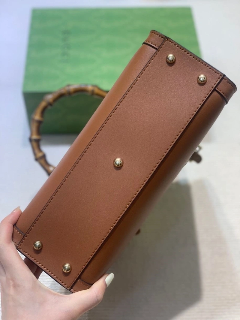 Gvc*1 top handle bags 4189a-0110
