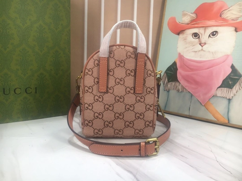Gvc*1 backpacks 4189a-0155