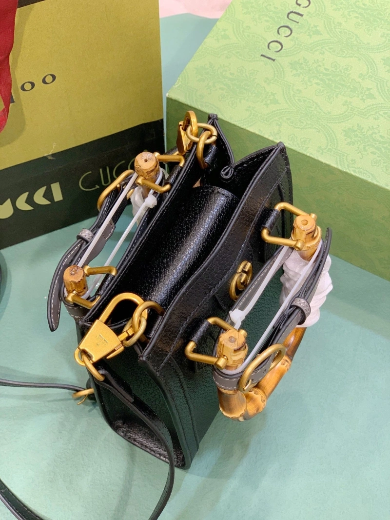 Gvc*1 top handle bags 4189a-0172