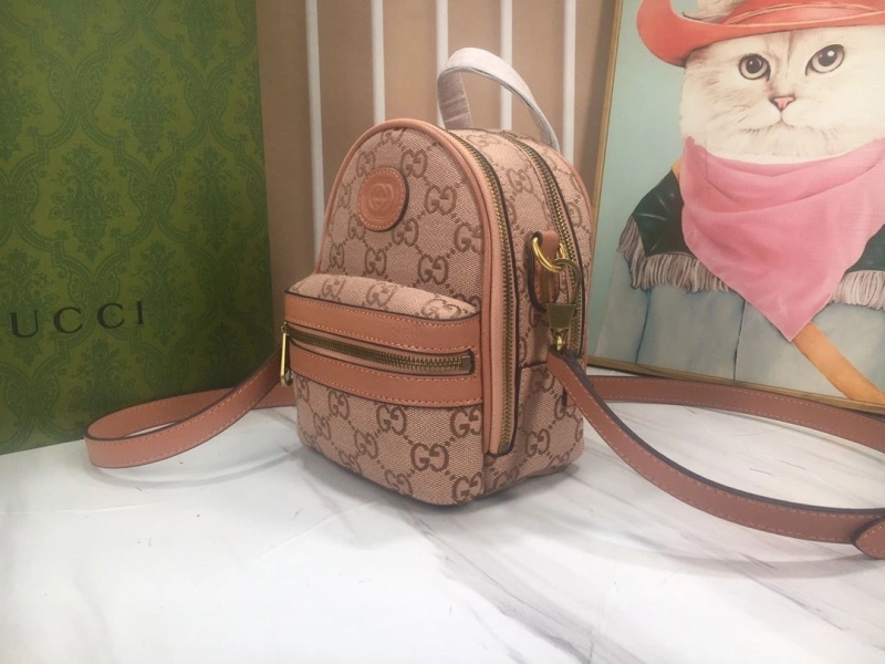 Gvc*1 backpacks 4189a-0242