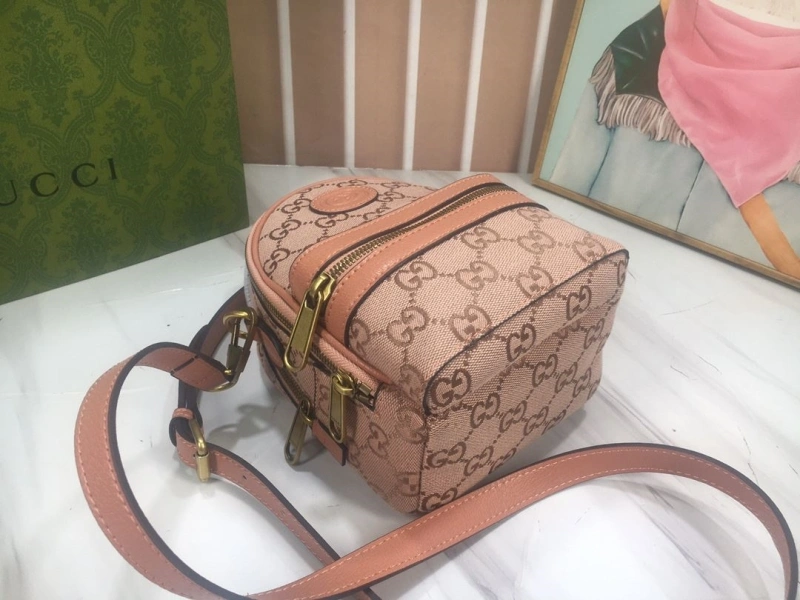 Gvc*1 backpacks 4189a-0242