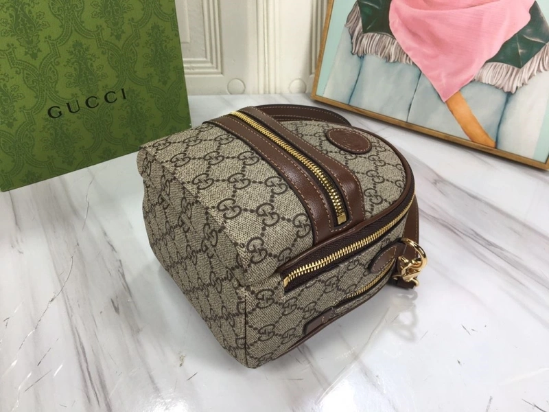 Gvc*1 backpacks 4189a-0243
