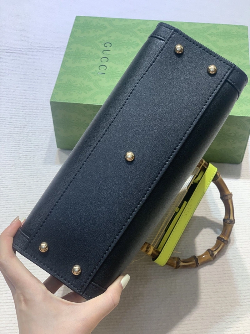 Gvc*1 top handle bags 4189a-0320