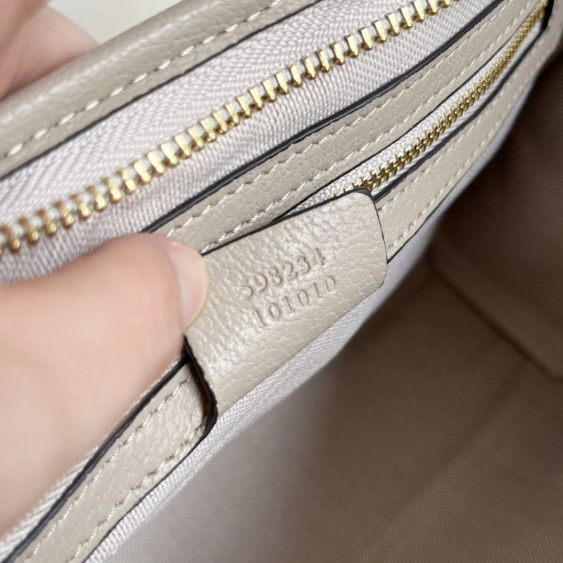 Gvc*1 clutch bags 4189a-0387