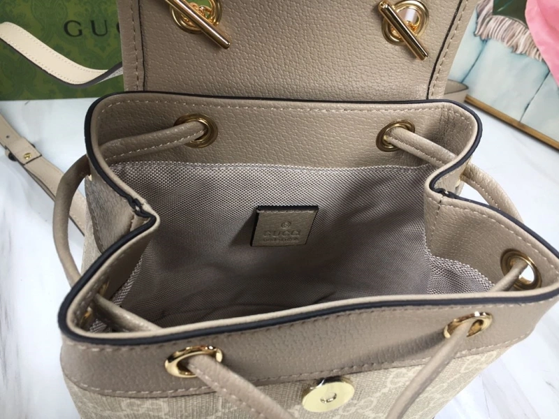 Gvc*1 backpacks 4189a-0784