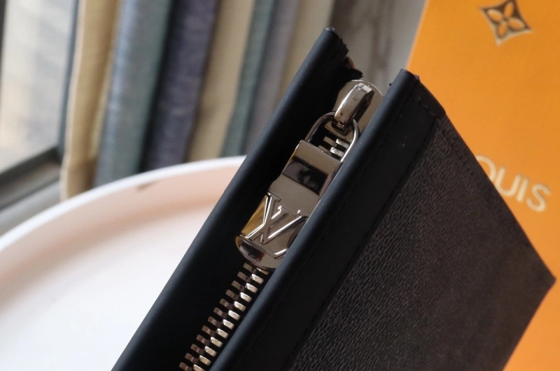 LV Clutch Bags 4192A-0002
