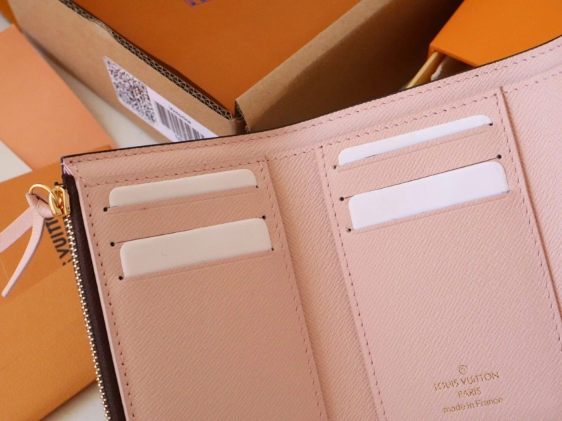 LV Wallets 4192A-0049