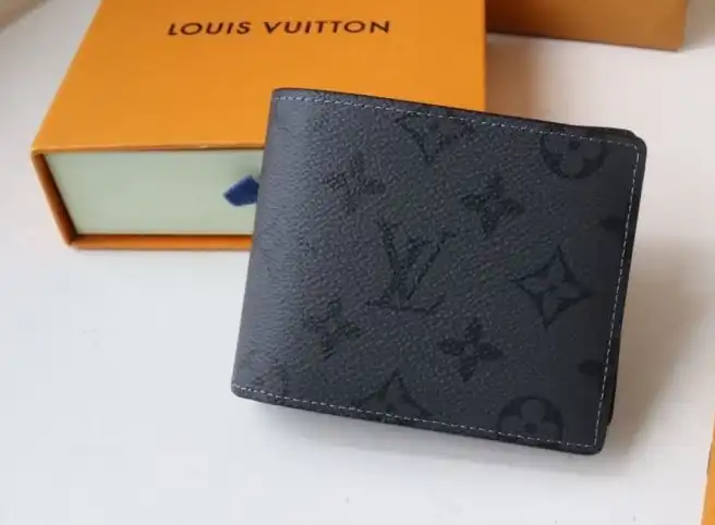 LV Wallets 4192D-0062