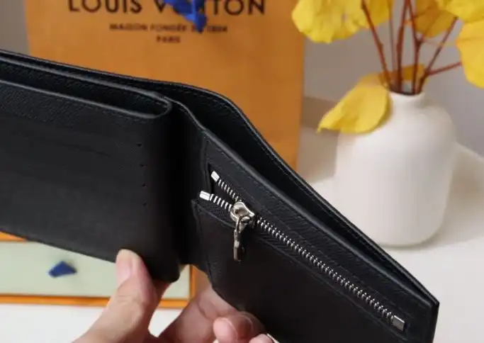 LV Wallets 4192D-0067