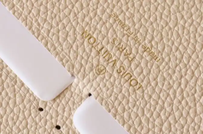 LV Wallets 4192D-0122