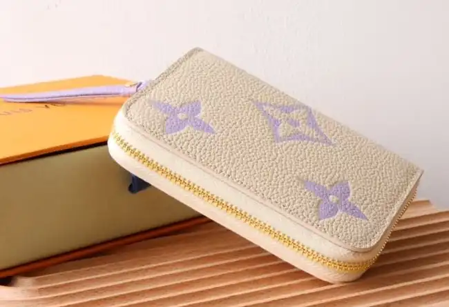 LV Wallets 4192D-0146