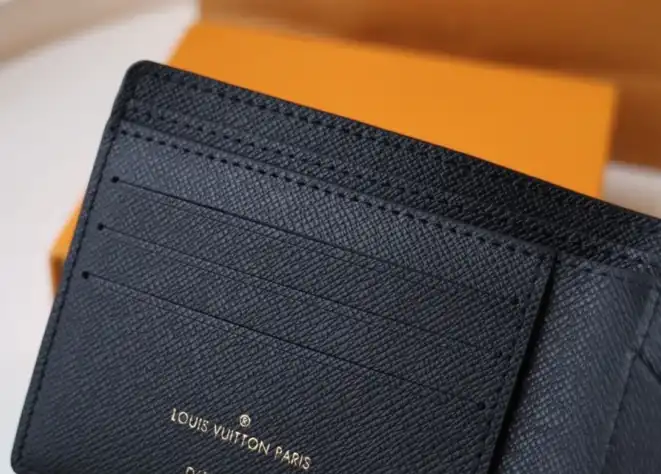 LV Wallets 4192F-0030